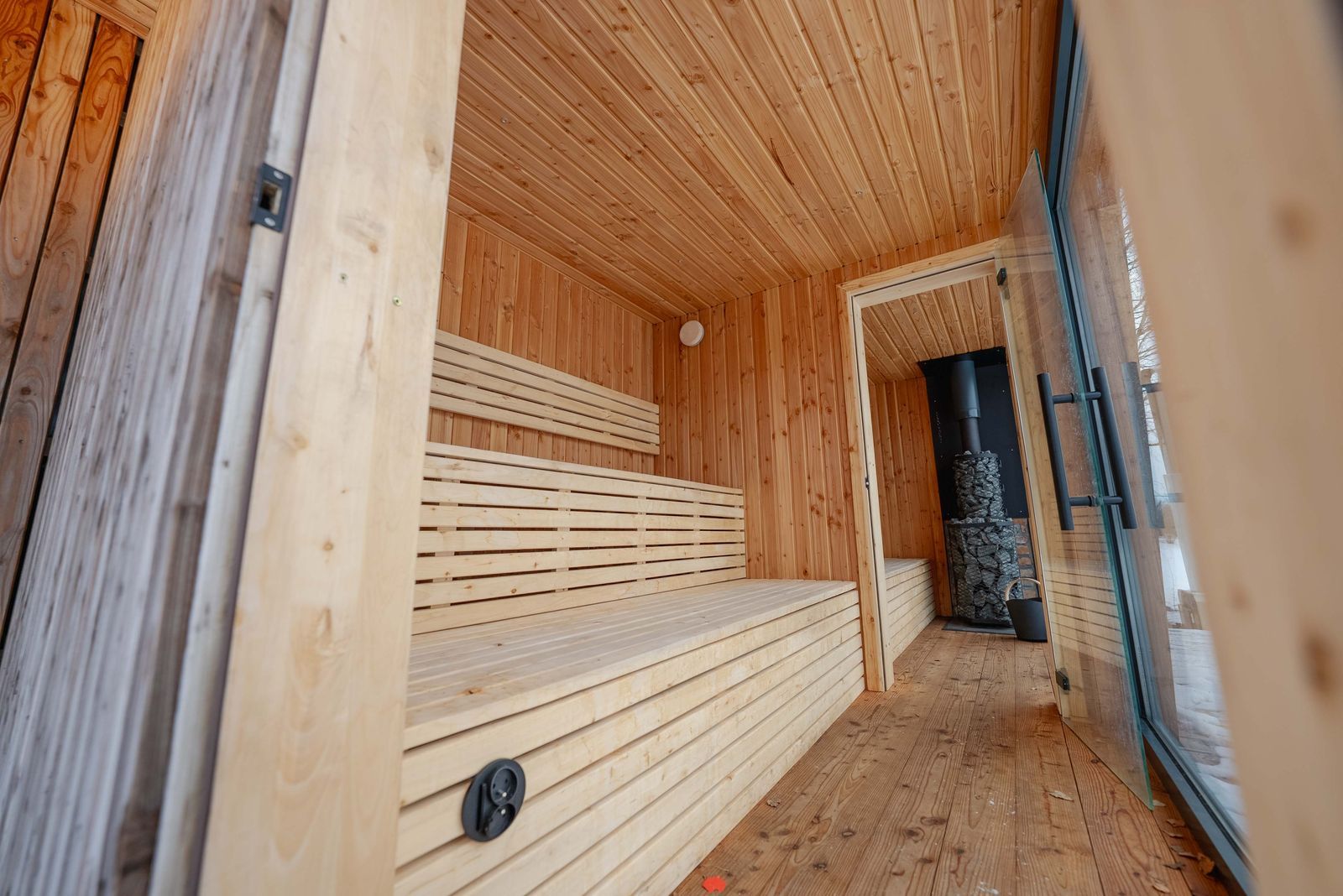 Sauna ogrodowa 240x575 z prysznicem - zdjęcie 5